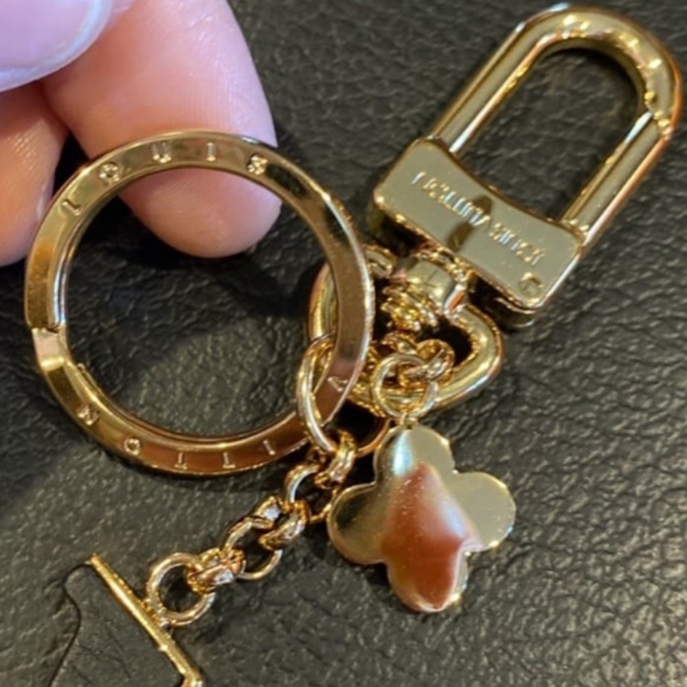Louis Vuitton Capucines Bag Charm and Key Holder - Picture 5 of 7